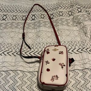 This bag is in really good shape. Used maybe 3 times